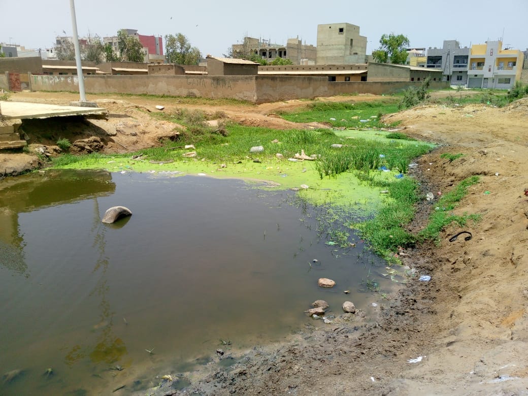 Visite de l’école publique de Kër Massar Unité 3 (mitoyenne à un bassin de rétention)